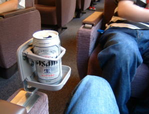 朝からビールとは…